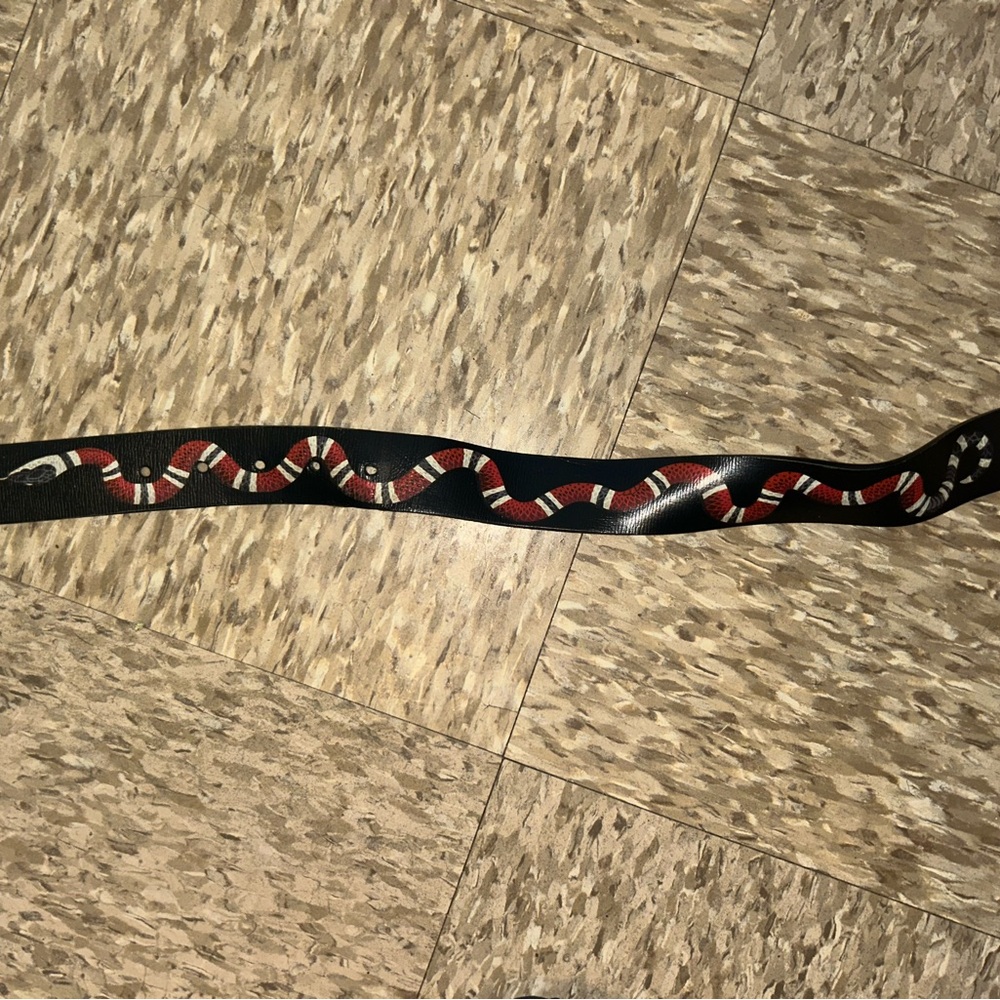 Gucci Black Leather Snake Print Sz 36